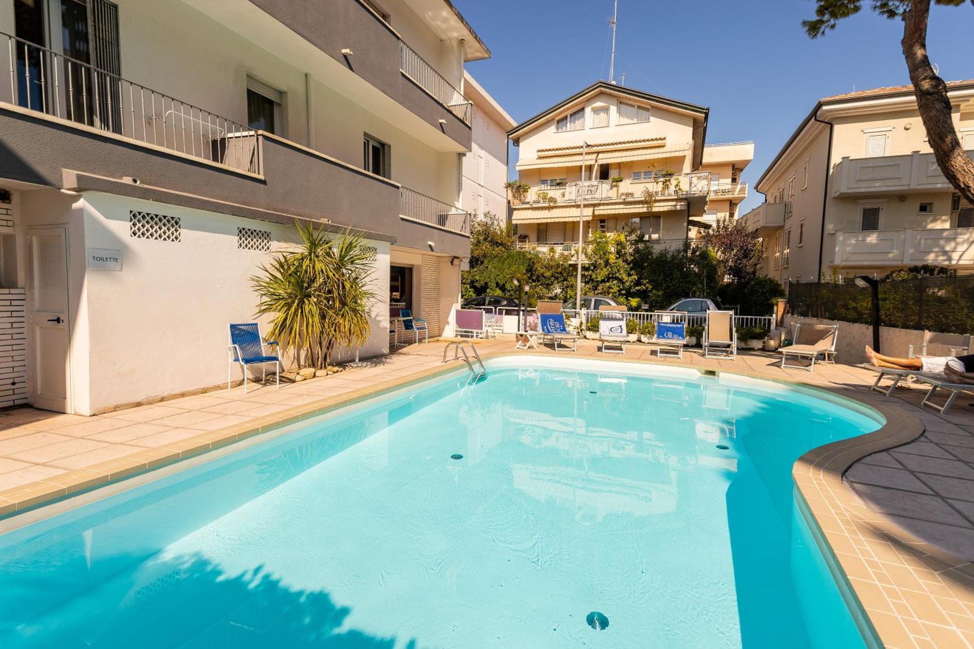 La Plata Hotel - con piscina Riccione Esterno foto
